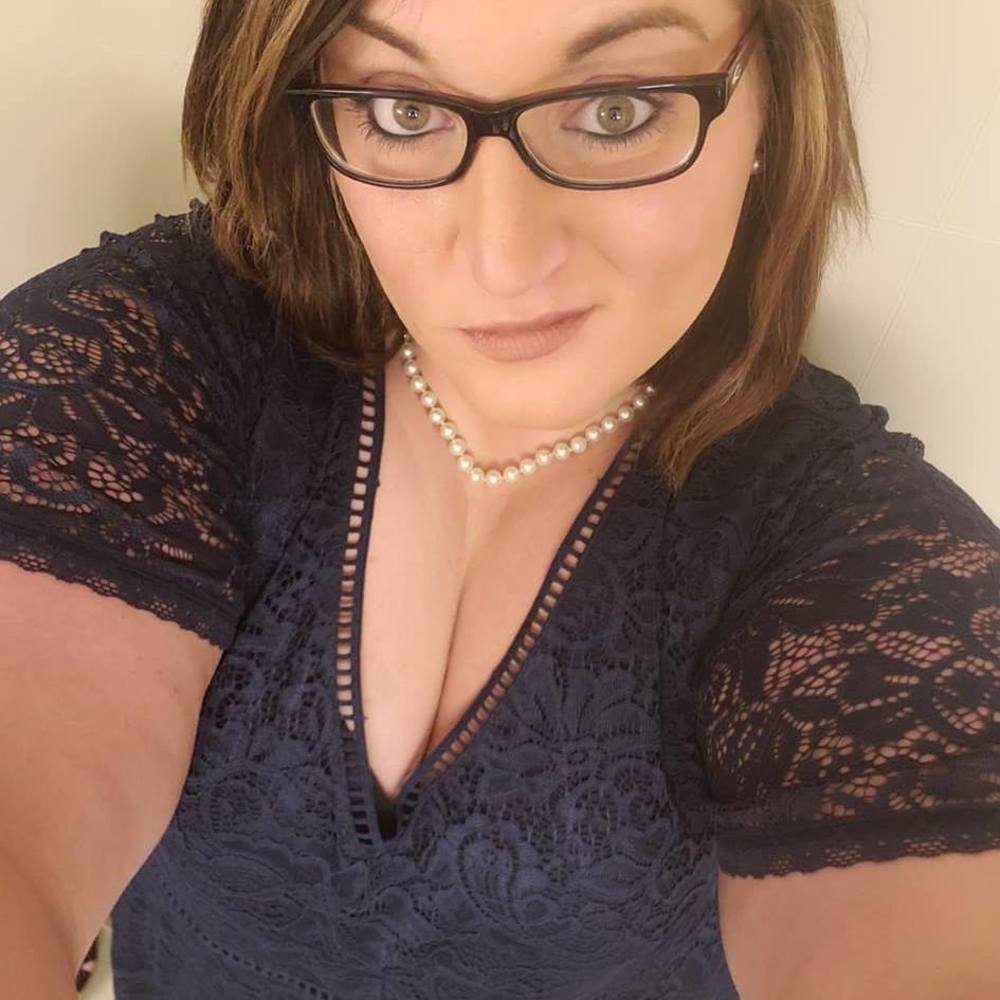 Meet your Posher, Vicky